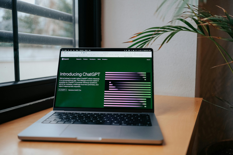 Steps to Craft AI Custom Writing Prompts Like a Pro